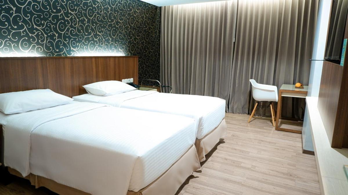 Hotel Ayola Sunrise Mojokerto Eksteriør billede