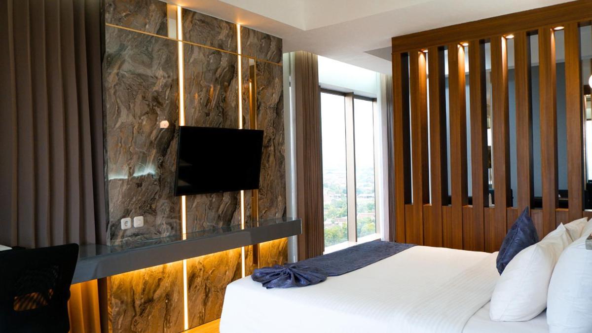 Hotel Ayola Sunrise Mojokerto Eksteriør billede
