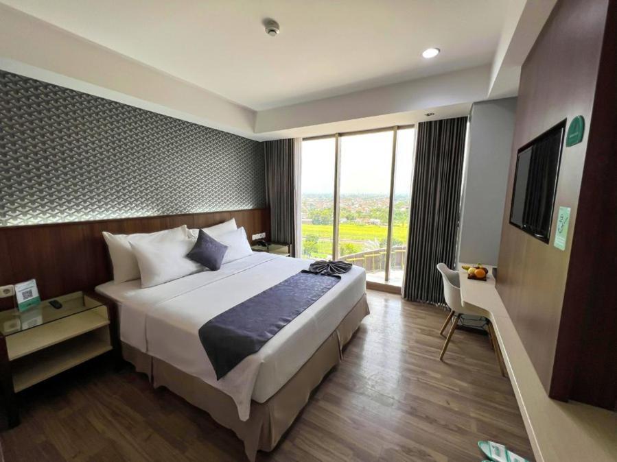 Hotel Ayola Sunrise Mojokerto Eksteriør billede