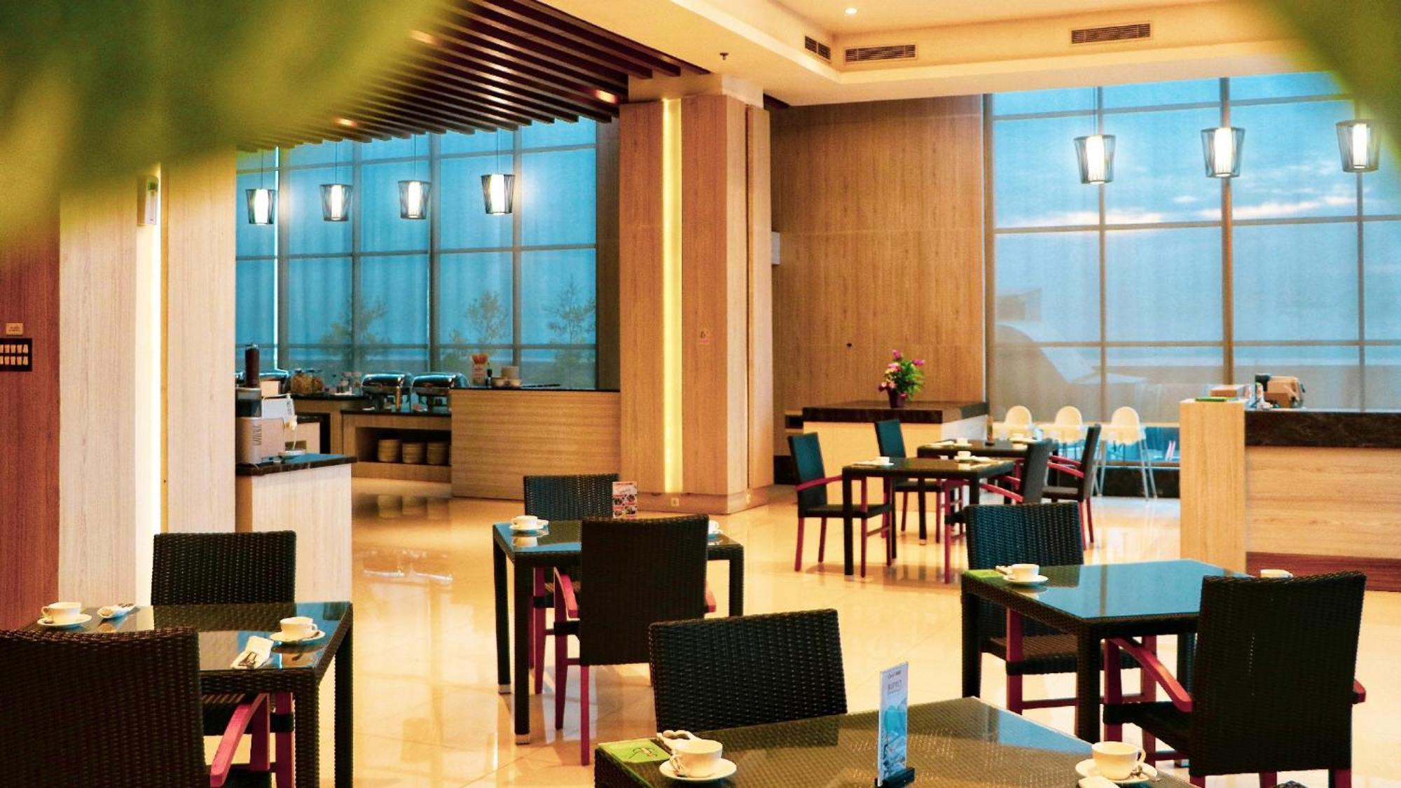 Hotel Ayola Sunrise Mojokerto Eksteriør billede